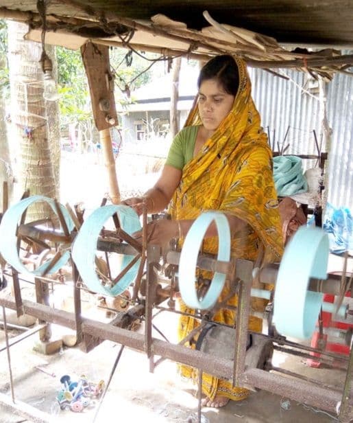 MODEL HANDLOOM FACTORY
